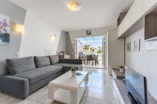 Apartamento en Adeje - Apartamento con piscina a 2 km de la playa