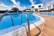 Casa en Costa Teguise - Casa con piscina a 1 km de la playa