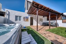 Villa en Puerto del Carmen - Villa para 8 personas a 750 m de la playa