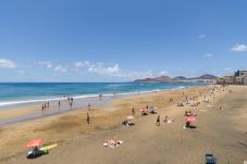 Casa en Las Palmas de Gran Canaria - Casa con aparcamiento a 15 m de la playa