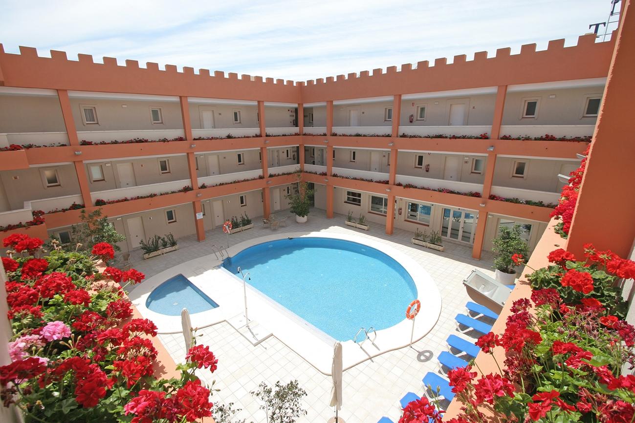 hoteles baratos zahara de los atunes apartamentos gran sol zahara 11